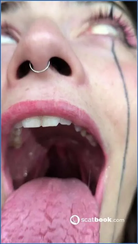 Malafalda s'abandonne à ses fantasmes de vore pour ses fans obscurs - vidéo fétiche