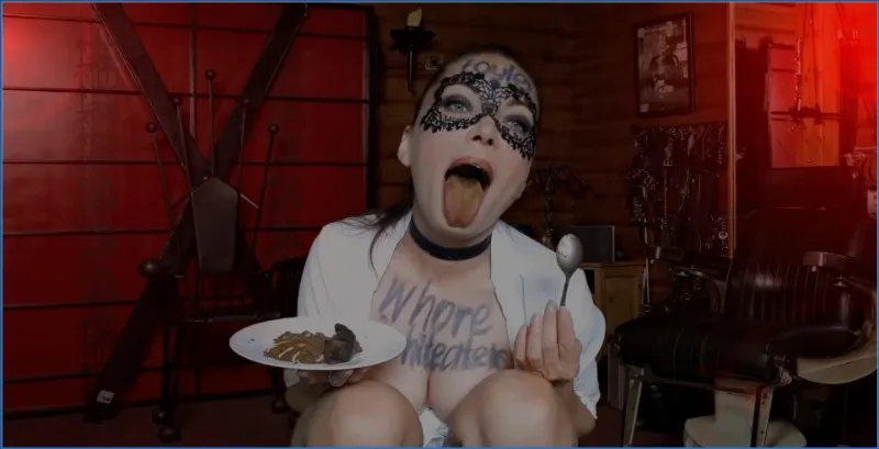 Scatlina dans un trip halluciné avec du scato et un jeu de solo gluant - vidéo scato