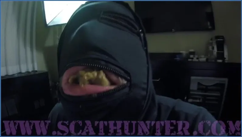 ScatHunter et Alice la soumise anale pour une Saint-Valentin déviante - vidéo fétiche