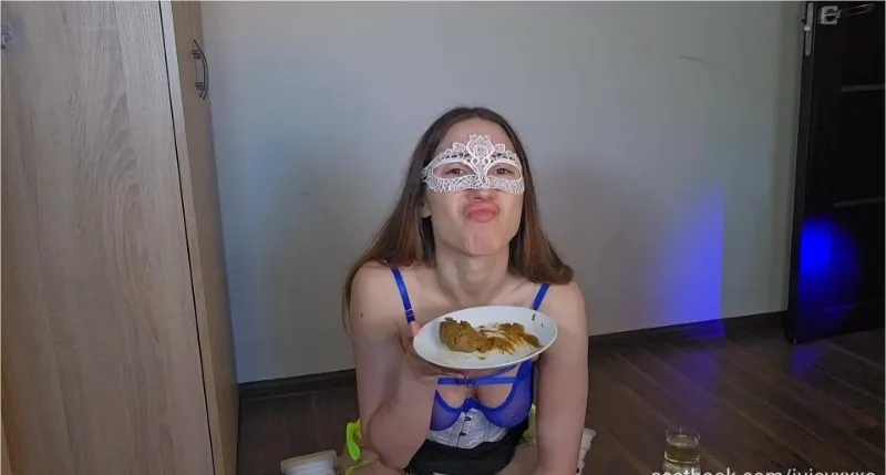 Juicy XXXO s'éclate avec le scato dans un plaisir humide - vidéo fétiche