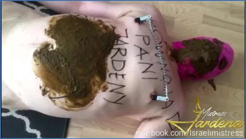 Mistress Jardena fait voler la poussière après la soirée - vidéo fétiche