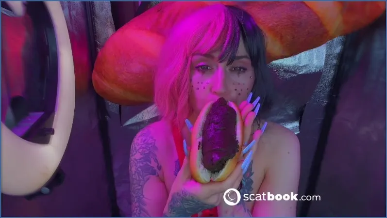 Sweet Betty Parlour se prépare son gros sandwich de caca - vidéo fétiche
