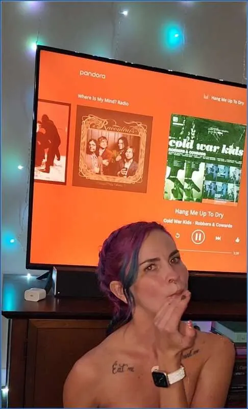 LilbuttLex et son nouveau pote dans une séance de fist fucking anal - vidéo scato