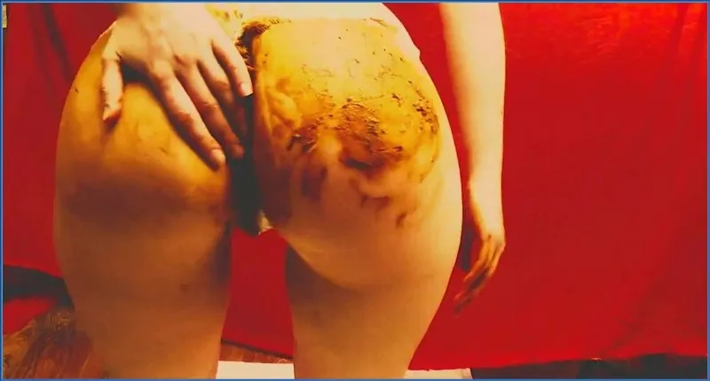 DirtyBetty s'éclate avec son anal-scato chaud - vidéo fétiche