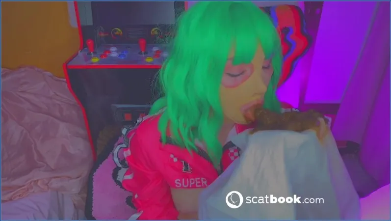 Sweet Betty Parlour se lâche avec 1,5 kg de scato et squirte toute la nuit - vidéo scato