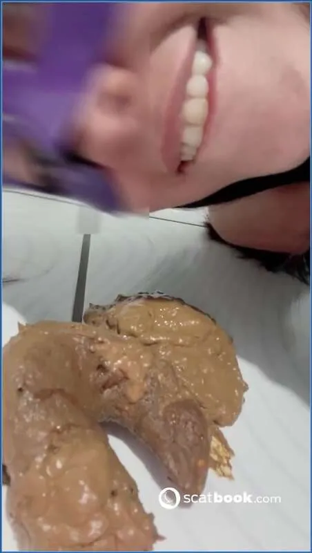 Casal Fist se régale d'un délicieux scato brésilien - vidéo fétiche